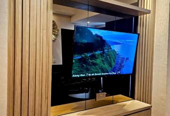 Cheap & Luxury - Apartemen Pollux Habibie Batam has Balcony rooms