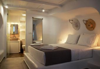 il Marinero mandrakia has Balcony rooms