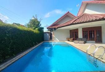 Villa Bougenvil B1 has Balcony rooms