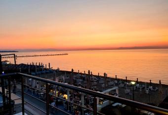 Studios Aigialos has Balcony rooms