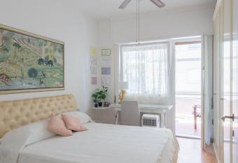 Abitazione per 4 con Terrazzo - Mare+Metro vicine has Balcony rooms