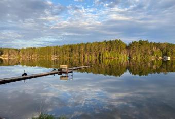 Twin Pines Lake House allows 18 year olds to book a room