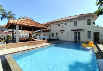 Villa Puncak Resort TRULY 1 has Balcony rooms