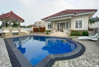 Villa Kandara Hanjawar Puncak has Balcony rooms