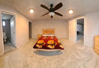 Casa de hospedaje Santuario de la Luci  rnaga has Balcony rooms