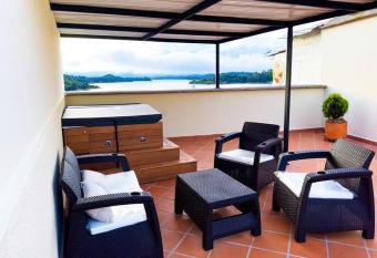 Apartamento 404 - Terraza con Jacuzzi - 3 Habitaciones - Rentas Cortas Gerencial allows 18 year olds to book a room