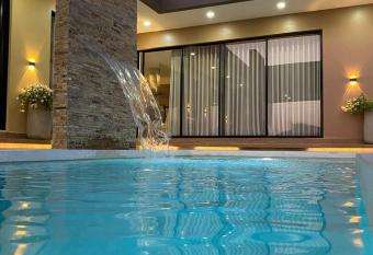 Luxury House caba  a de lujo has Balcony rooms