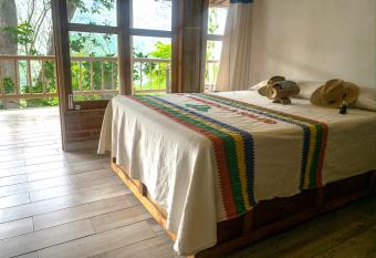 El jard  n de la salud hotel has Balcony rooms