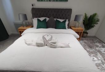 Hiddengem has Balcony rooms