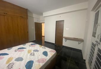 CS Max allows 18 year olds to book a room