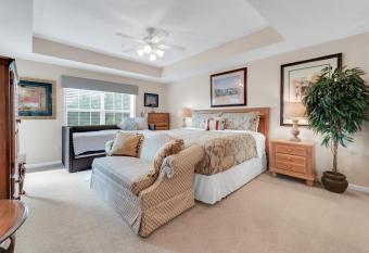 1049 Branson Luxury retreat-Golf view-Silver Dollar city has Balcony rooms