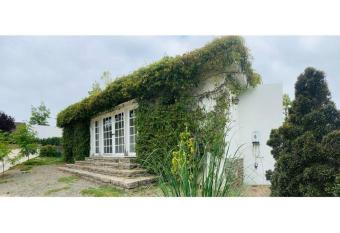 Estudio Casa Marieta allows 18 year olds to book a room