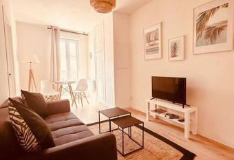 Cocon   pur      Agde allows 18 year olds to book a room