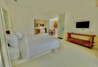 Novi villa Jimbaran has Balcony rooms