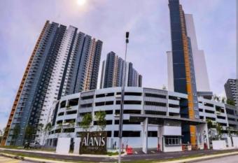 Alanis Residence@KLIA has Balcony rooms