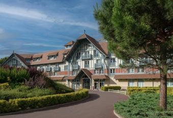Renaissance Paris Hippodrome de St. Cloud Hotel has Balcony rooms