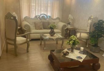 Elegante casa arredata a pochi minuti dal mare has Balcony rooms