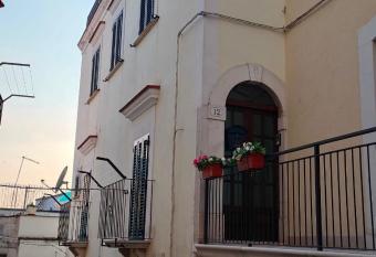 Casa PORTELLA has Balcony rooms