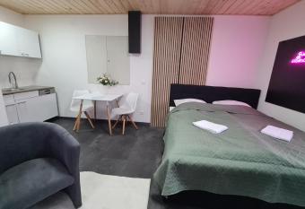 Theox No 11 Studio Apartment f  r 2 Personen has Balcony rooms