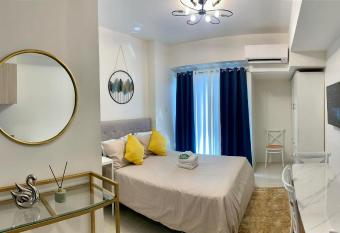 INSPIRIA TOWER CONDOMINIUM 1911 has Balcony rooms