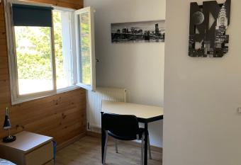 Le Nid Douillet allows 18 year olds to book a room