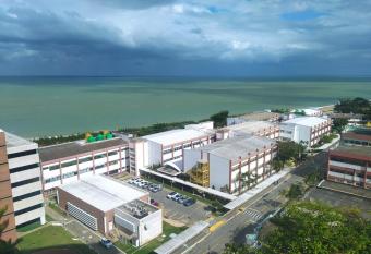 Hotel Champs Dumont has Balcony rooms