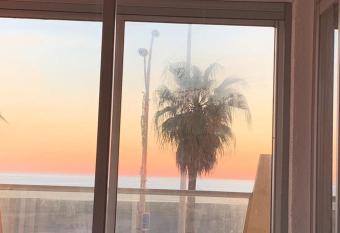 Une Vue    Couper son Souffle Appartement 2 pi  ces has Balcony rooms