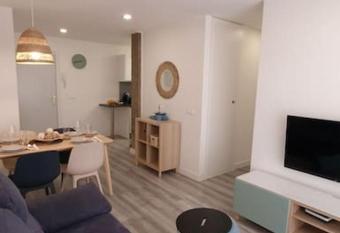 Apartamento M&M Centro allows 18 year olds to book a room