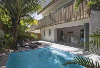 LA CASA RESIDENCE BLEUE appartement 50m de la mer has Balcony rooms