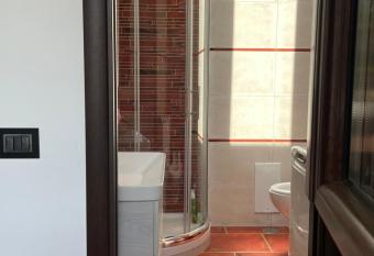 Ue   mari    has Balcony rooms