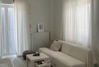 Cozy, spacious, newly renovated flat in Adamas has Balcony rooms