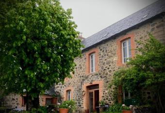 Savonnerie d h  tes des Esprits Sauvages has Balcony rooms