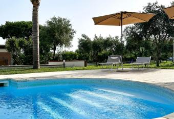 Tenuta Nunziata - food, event, biofarm has Balcony rooms