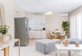 Nefeli Fresh guesthouses by Del Mare has Balcony rooms