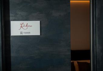 Forever Luxury Rooms allows 18 year olds to book a room