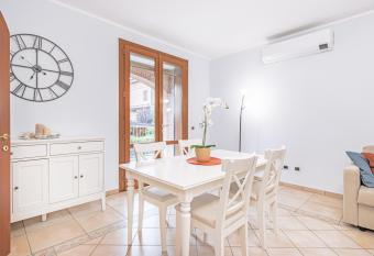 Villa Porpora Luxury Design has Balcony rooms