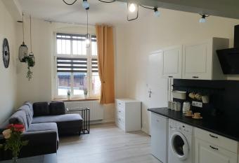 Przytulna kawalerka z antresol   allows 18 year olds to book a room