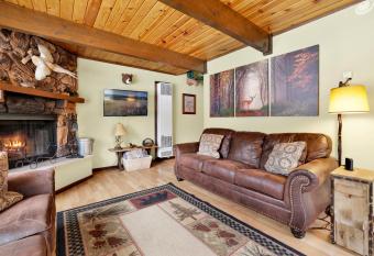 2287-Crazy Bear Cabin cabin has Balcony rooms