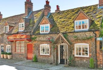 Perfectly Positioned Hambleden House allows 18 year olds to book a room