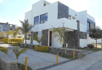 (null) has Balcony rooms