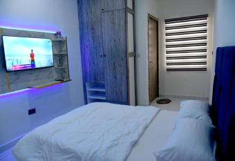 Green fields haven home allows 18 year olds to book a room
