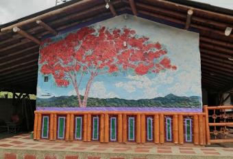 Casa el ed  n has Balcony rooms