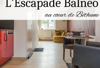L escapade baln  o has Balcony rooms