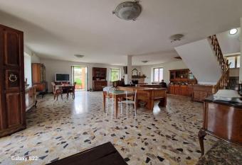 Roma ostia la villetta allows 18 year olds to book a room