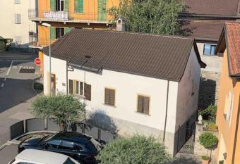 Casetta ticinese nel nucleo has Balcony rooms