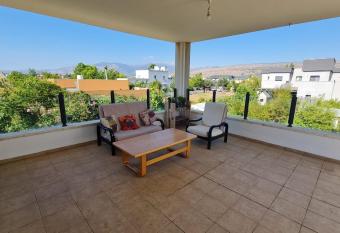                     2                   has Balcony rooms