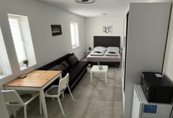 Apartm  n Mark  ta has Balcony rooms