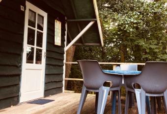Basic Lodge in Nature has Balcony rooms