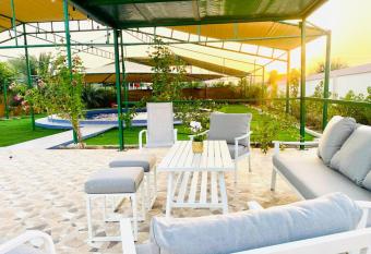 Luxury Farm 2 with Swimming Pool has Balcony rooms