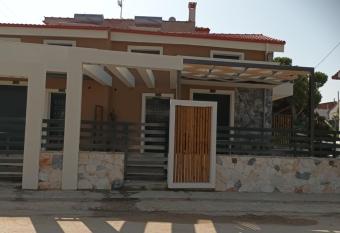 MARINA SUITES 1-2 has Balcony rooms